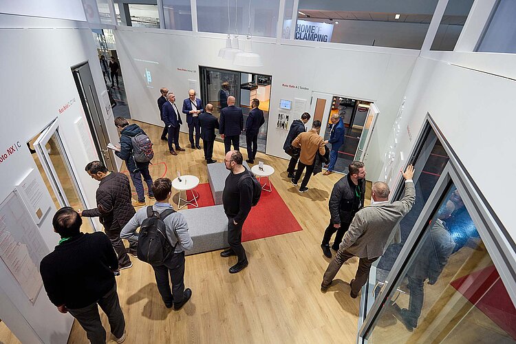 A világ minden tájáról érkező vásárlátogatók a „Roto City”-ben a „BAU” alatt személyre szabott tanácsot kaphattak.